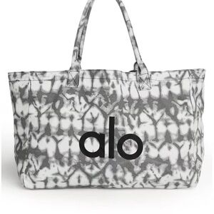 ALO Yoga Black and Gray Patterned Tote Bag